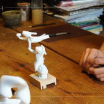 每件藝術(shù)品的生成，乘載了藝術(shù)家的投射與想像，初期精緻的縮小版模型，皆是每件作品實(shí)踐的開端。