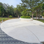 抿石子的溫潤是來自老師傅的巧手及耐心，有了抿石子點綴，給街道花圃注入一絲活潑氣質(zhì)。