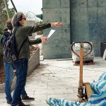 考慮到藝術(shù)品從各方面觀賞，有不同風格的面貌，藝術(shù)家–陳煜權(quán)如指揮家般，讓藝術(shù)品完美登臺展演。