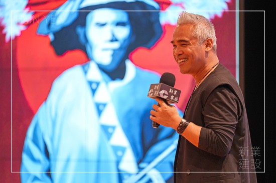 首位躍上國(guó)際藝壇，阿美族藝術(shù)家—花蓮玉里馬泰林部落 ＃優(yōu)席夫，定居於英國(guó)愛丁堡，於倫敦、紐約、柏林畫廊與各大藝術(shù)節(jié)皆可見他的作品，作品用色大膽、主題鮮明，充滿強(qiáng)烈的視覺張力，來(lái)自細(xì)緻的文化底蘊(yùn)。