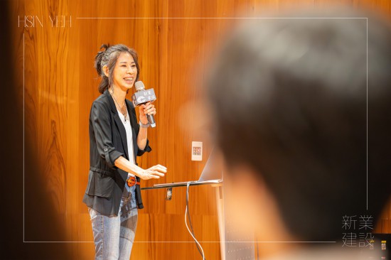 再次邀請來自 ＃風潮音樂總監(jiān)_吳金黛，開啟臺灣自然音樂領(lǐng)域之路，創(chuàng)作作品更是多次入圍及獲獎，包括臺灣金曲獎、金鐘獎，甚至是美國獨立音樂獎、美國葛萊美獎等。