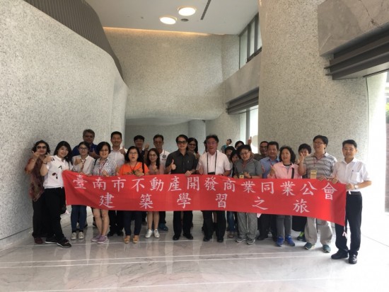 9/28教師節(jié)，不論你我，都以建築為師；我們都是同業(yè)，「同」為建築的基「業(yè)」。