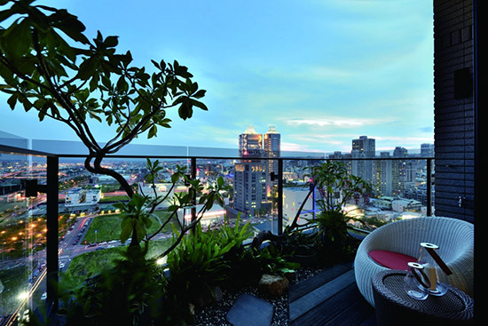 新業(yè)觀峰 陽臺實(shí)景拍攝