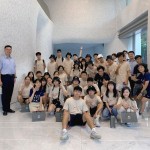 在「2020東海建築營」，帶領(lǐng)建築學(xué)子們看見「新業(yè)觀峰」的美學(xué)底蘊，跳脫出建築模型與設(shè)計圖，親自走訪建築、自然、生活的微妙關(guān)係。