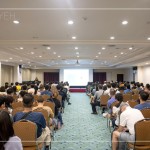 透過交屋、驗屋說明會，了解當天驗屋流程，設備檢驗的配置解說，引領住戶在未來能更快適應新家的各項細節(jié)。