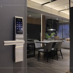 追求智慧科技、安全防護(hù)的創(chuàng)新生活，入住新厝的同時，設(shè)下家人們心目中的那串密碼，彷彿開啟一扇通往美好居家生活的大門。