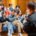 郭哥以自身的歷程故事，分享給新業(yè)住戶們，以風(fēng)趣又知性的角度，暢談出道35載的舞臺經(jīng)驗(yàn)與心情點(diǎn)滴。