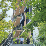 坐落於水湳智慧城中央公園陸橋旁的建案，落實了原野美學(xué)的景觀設(shè)計。