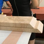 不同的邊角可滿足各種裝修用途，讓磚材與牆面的銜接處更自然且密合。根據(jù)面切的角度，這階段的加工還有「正切」與「背切」之分。