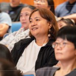 製作人以溫柔又閒適的語調(diào)分享故事，恣意地聆聽著這段奧妙旅程，儘管戶外下著大雨，演奏廳內(nèi)卻是滿滿的感動與溫暖。