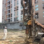 工務(wù)主任的監(jiān)督下，每個(gè)流程都不可馬虎，每個(gè)細(xì)節(jié)都必須層層把關(guān)。