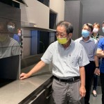 新業(yè)卓勝隆董事長帶領職人團隊廚具選品，除了外觀的整體適配性，材質是否不易沾附油汙、易於清理；動線流暢、備料及下廚的檯面寬廣，發(fā)揮廚藝一氣呵成，是新業(yè)職人所追求的餐廚美學。