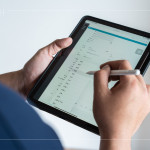 在陪同客戶驗(yàn)屋前，公司會(huì)內(nèi)部進(jìn)行全面性檢查，確認(rèn)每戶客變圖、格局變更、設(shè)備材料替換、空間規(guī)劃等，並透過(guò)『驗(yàn)屋App』掌握修繕進(jìn)度，提升驗(yàn)屋效率與整體效能。