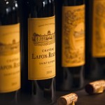 當天品嚐了一款城堡酒、二軍酒、干白酒及貴腐酒，藉由品飲體驗，比較其中香氣、風味及餘韻的獨特性。