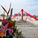 沙鹿蜜境【微丘森鄰】，在5/16吉時舉行開工典禮，建築謙藏在花海綠海中，期盼共好森活。