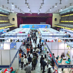 國內首場校園企業(yè)徵才活動「2025年校園企業(yè)徵才媒合會」，於逢甲大學育樂館禮堂盛大舉行，為在校生、校友及中部求職者提供豐富，且具競爭力的就業(yè)機會。