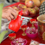 斟上一杯敬天地的心，建築的初衷與懇求願(yuàn)得天地垂聽，期盼工程順利圓滿。