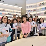 會後小小粉絲簽書會，現(xiàn)場氣氛熱絡(luò)，感謝譚老師帶來豐富且貼近生活的知識內(nèi)容，讓我們受用無窮！