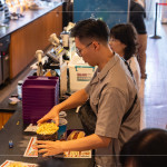 為每位住戶準(zhǔn)備香甜可口的爆米花與清涼飲品，不只擁有視覺與聽覺享受，也同時(shí)滿足味蕾。