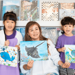 繽紛畫作、燦爛笑容，藉由相機留下美好記憶。