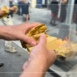 新業(yè)團(tuán)隊(duì)抱著虔誠(chéng)、喜悅的心，期許內(nèi)心的想望與希冀被聽(tīng)見(jiàn)，祈願(yuàn)工程平安順利。