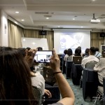 對於已配置的家電，客服人員悉心告知使用及維護(hù)的方式，希望在未來的日常使用可以安心且長久。