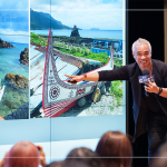 身為阿美族的優(yōu)席夫，帶領(lǐng)大家探索臺(tái)灣在地的部落文化，深入部族，感受人文、祭儀、藝術(shù)、風(fēng)景，開闊眼界與心境。