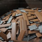 實踐資源再利用的精神，回收再製的廢胚，可減少原物料開採，達(dá)到建材永續(xù)。