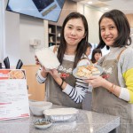 相約家人好友們在小廚房動手廚藝，不只攜回蘿蔔糕半成品，更享用蘿蔔糕成品，歡度閒適的周六午後。