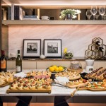 「乳酪老爹」不只介紹乳酪的製程與種類，現(xiàn)場更招待品嚐各國經(jīng)典乳酪，透過酒品的襯托，帶出乳酪的不同風味！