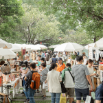 感謝當(dāng)日趕集的每一位貴客，循著那一道秋日暖陽，熱鬧的氛圍為靜謐的日式建築群，留下一片浪漫的美好風(fēng)景。