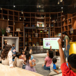 體驗(yàn)活動(dòng)—繪本說故事，由『荒野保護(hù)協(xié)會(huì)』志工帶領(lǐng)，當(dāng)天共三個(gè)場次，跟著小石虎來到臺(tái)中筏子溪，踏上探險(xiǎn)旅程，透過寓教於樂，推廣環(huán)境保護(hù)與生態(tài)保育。