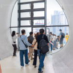 位於臺(tái)中國家歌劇院五樓的涵洞，是建築物唯一完整可見的對稱內(nèi)凹結(jié)構(gòu)，有自然的回聲效果，在此高歌一曲，歌聲便能傳到一樓廣場呦！