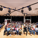 睽違許久的沙龍聚會(huì)，在歡笑與溫暖中度過，記錄下難忘的相聚時(shí)光。