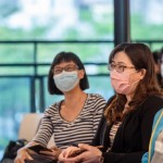 以照片展示豐富的臺灣美景，搭配精彩的旅途經(jīng)歷，將新業(yè)家族逗得眉開眼笑。