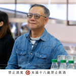 「釀酒，要從讀懂一顆果實(shí)開(kāi)始」，跟著職人了解食材背後的故實(shí)，聽(tīng)著關(guān)於產(chǎn)地與熟度的奧秘，揭開(kāi)釀造的序幕。