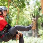 由東海小棧-黃博森老師擔(dān)任講師，分享攀樹小訣竅搭配專業(yè)說明，樹木直徑需大於10公分才符合規(guī)定，可承重200kg的重量，是一項(xiàng)非常安全的戶外活動。