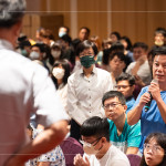 傾聽住戶們對於「家」的想法與期待，建立起與住戶間的情感交流及累積信任的橋樑。