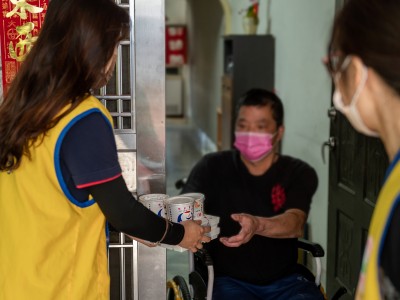 新業(yè)心溫度｜一份餐，一份情